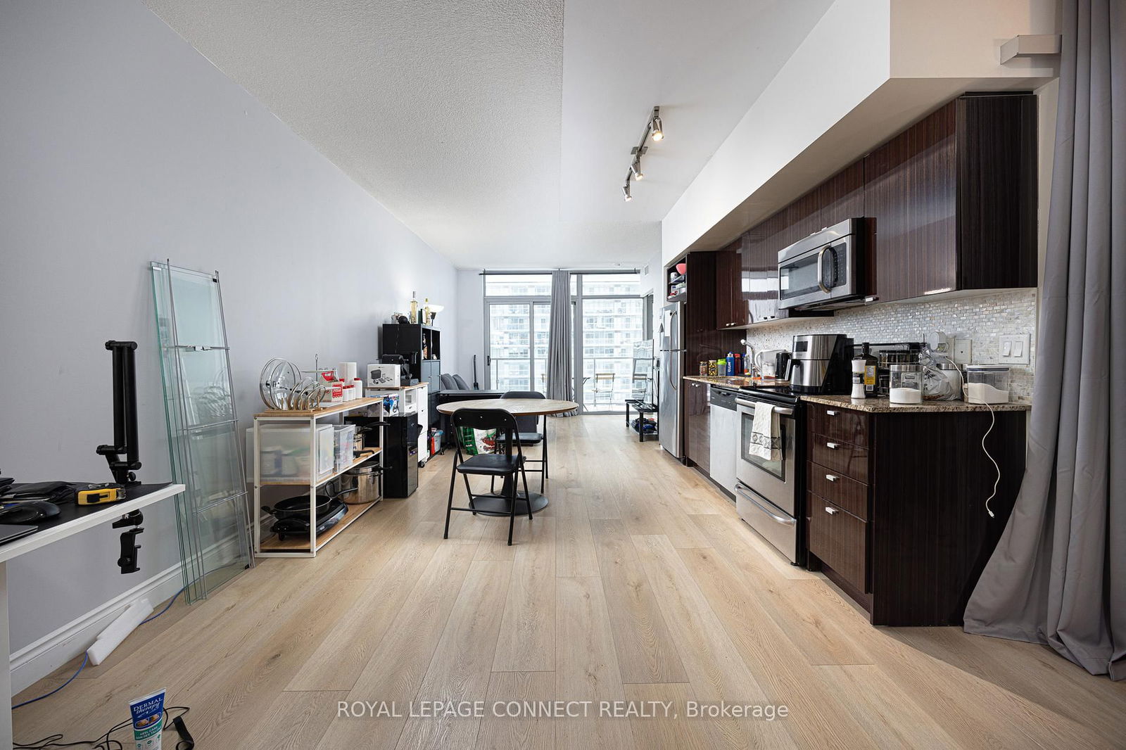 Condo for sale at 1215-105 The Queensway, Toronto, High Park-Swansea, M6S 5B5 - MLS: W12098297