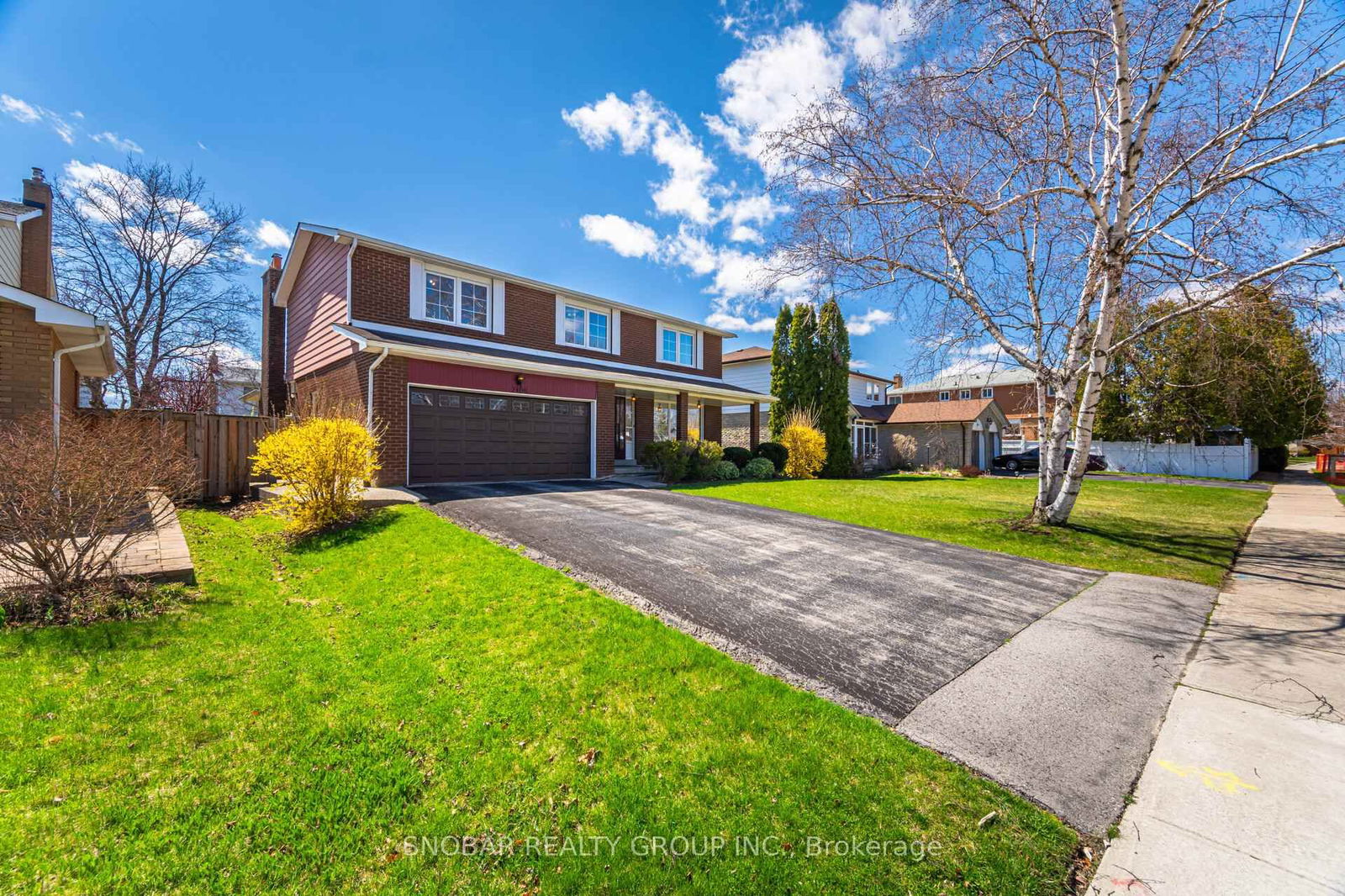 Detached House for sale at 2406 Ravensthorpe Crescent, Mississauga, Erindale, L5C 2Y5 - MLS: W12098507