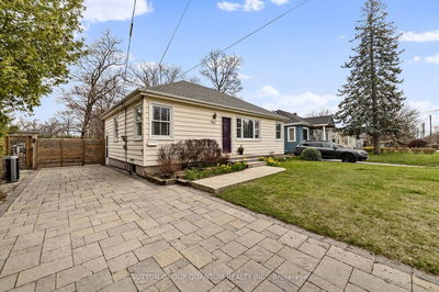 407 Queen Mary Dr, Oakville - Central image-0-1