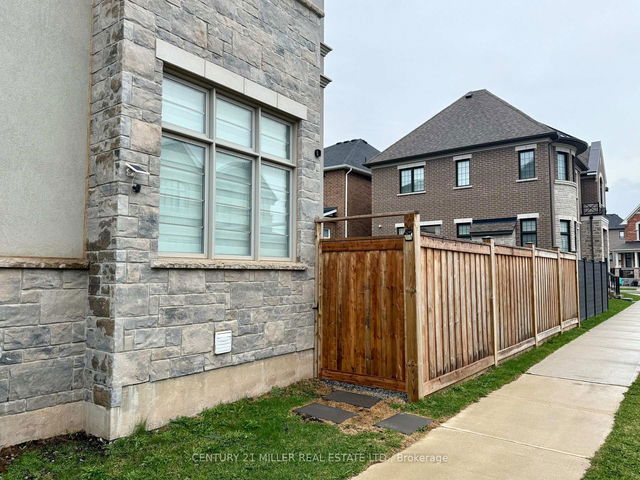 Lower Level - 1449 EVEREST Crescent