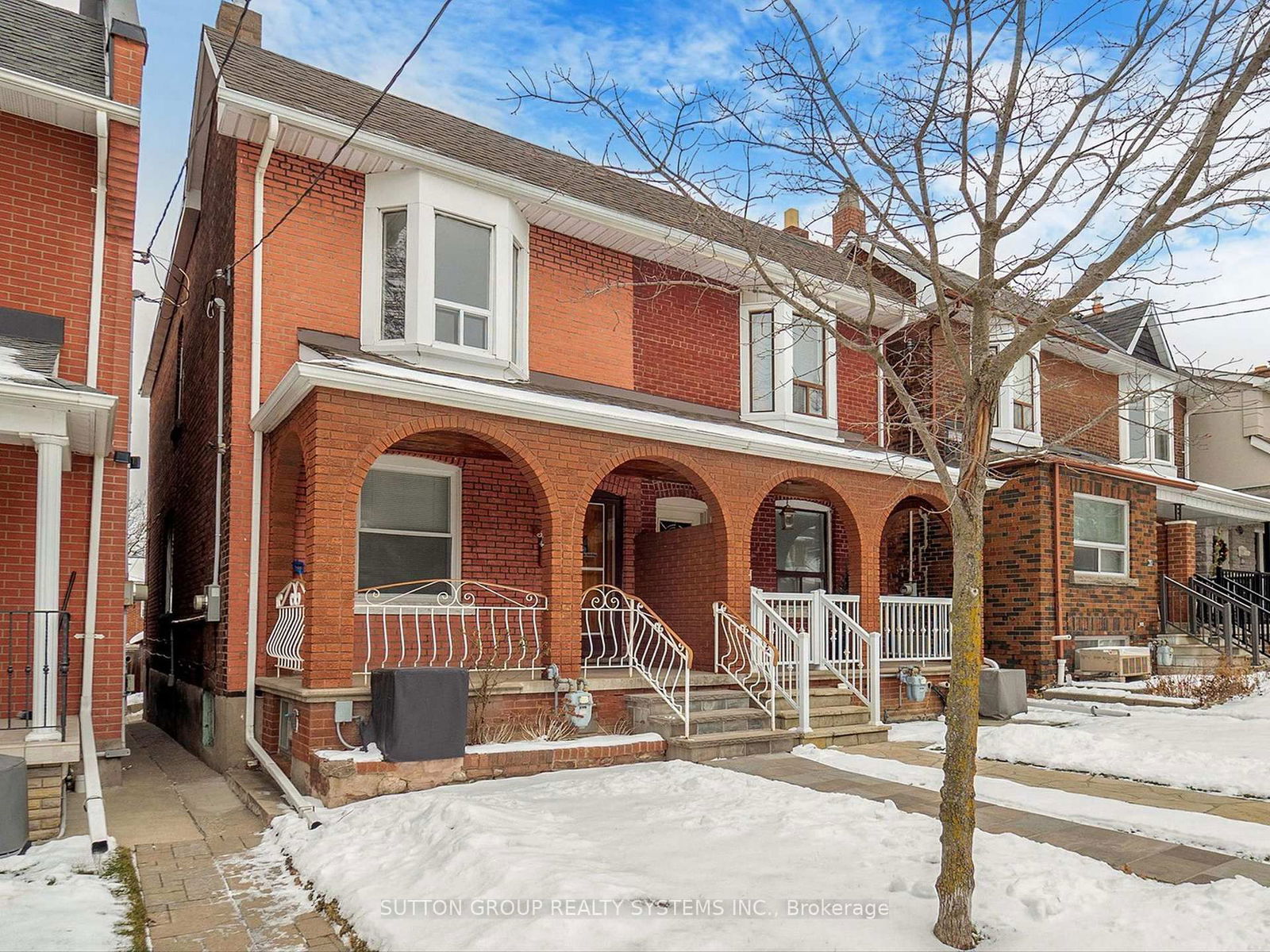 Semi-Detached House for lease at 35 Day Avenue, Toronto, Corso Italia-Davenport, M6E 3V7 - MLS: W12098813