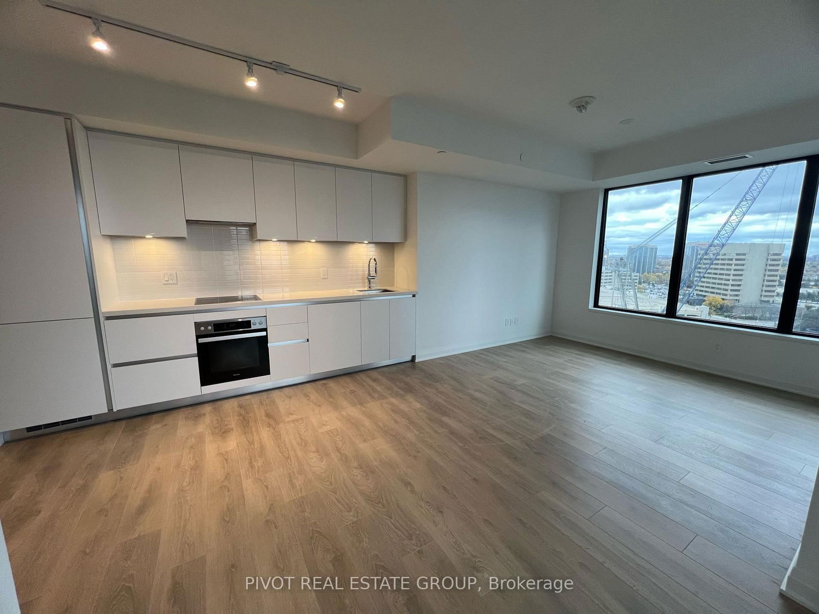 Condo for lease at 1204-4023 The Exchange N/A, Mississauga, City Centre, L5B 0N4 - MLS: W12099051