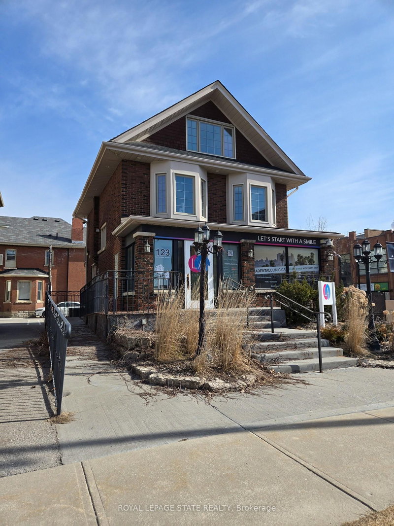 123 Trafalgar Rd, Oakville, L6J 3G4 | Image 3