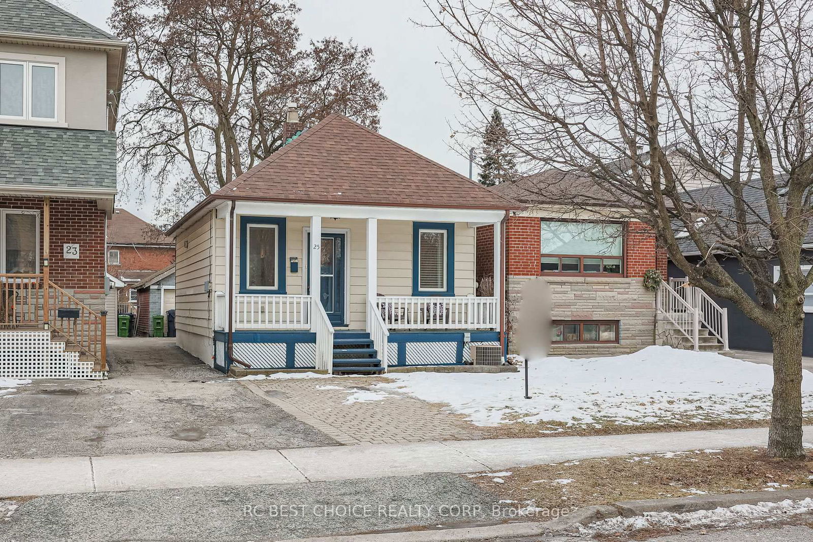 Detached House for sale at 25 Hay Avenue, Toronto, Mimico, M8Z 1G2 - MLS: W12099443