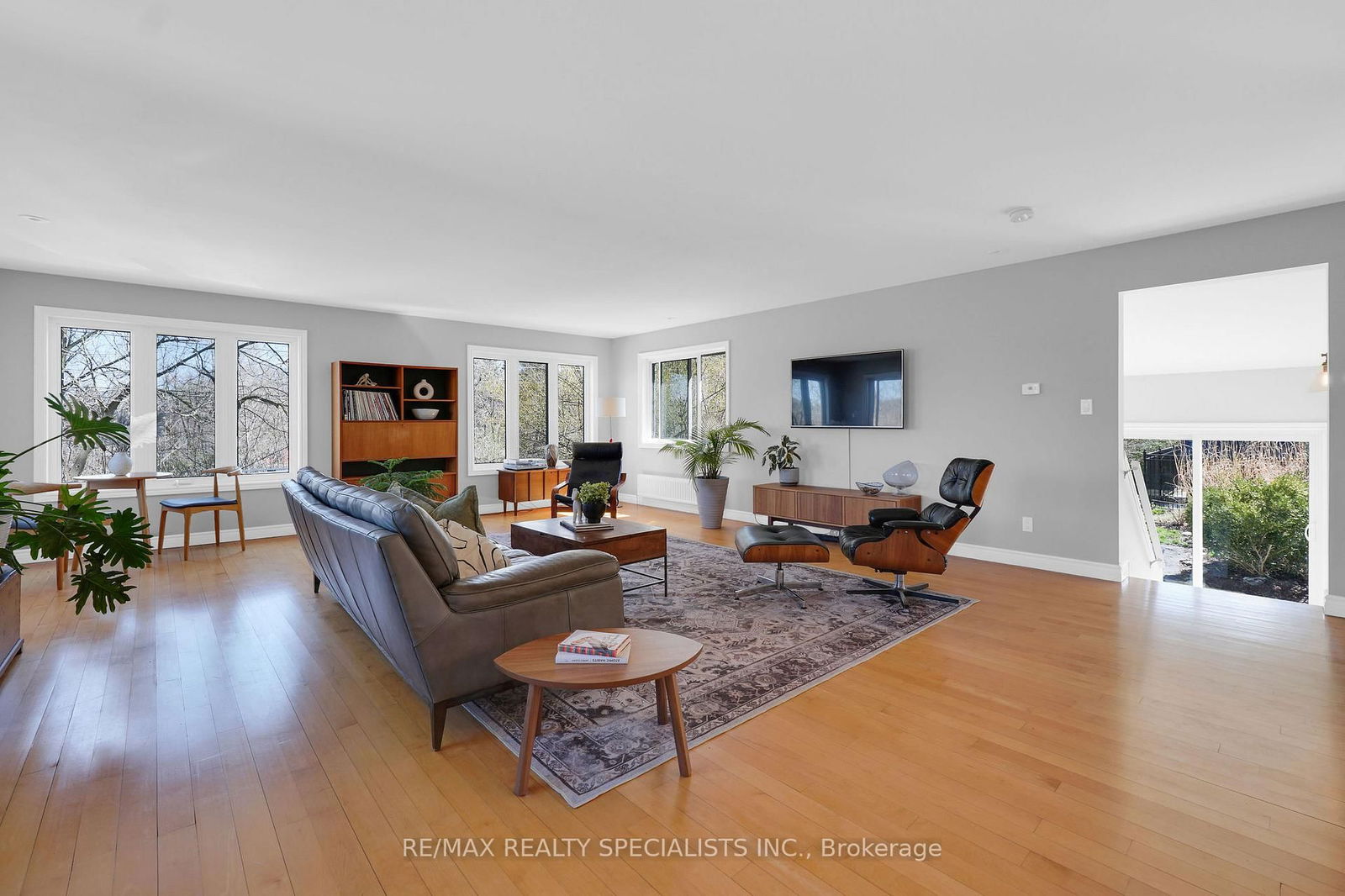 Detached House for sale at 15 Credit Street, Halton Hills, Glen Williams, L7G 2W5 - MLS: W12099788