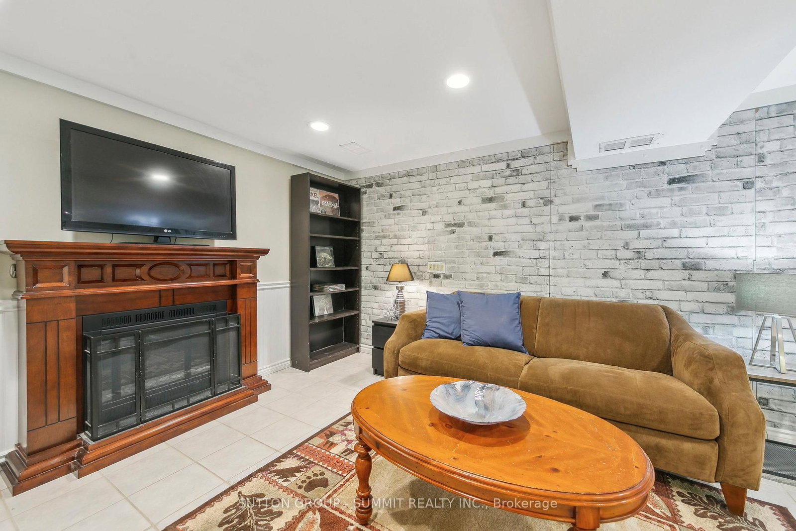 Listing Image 32