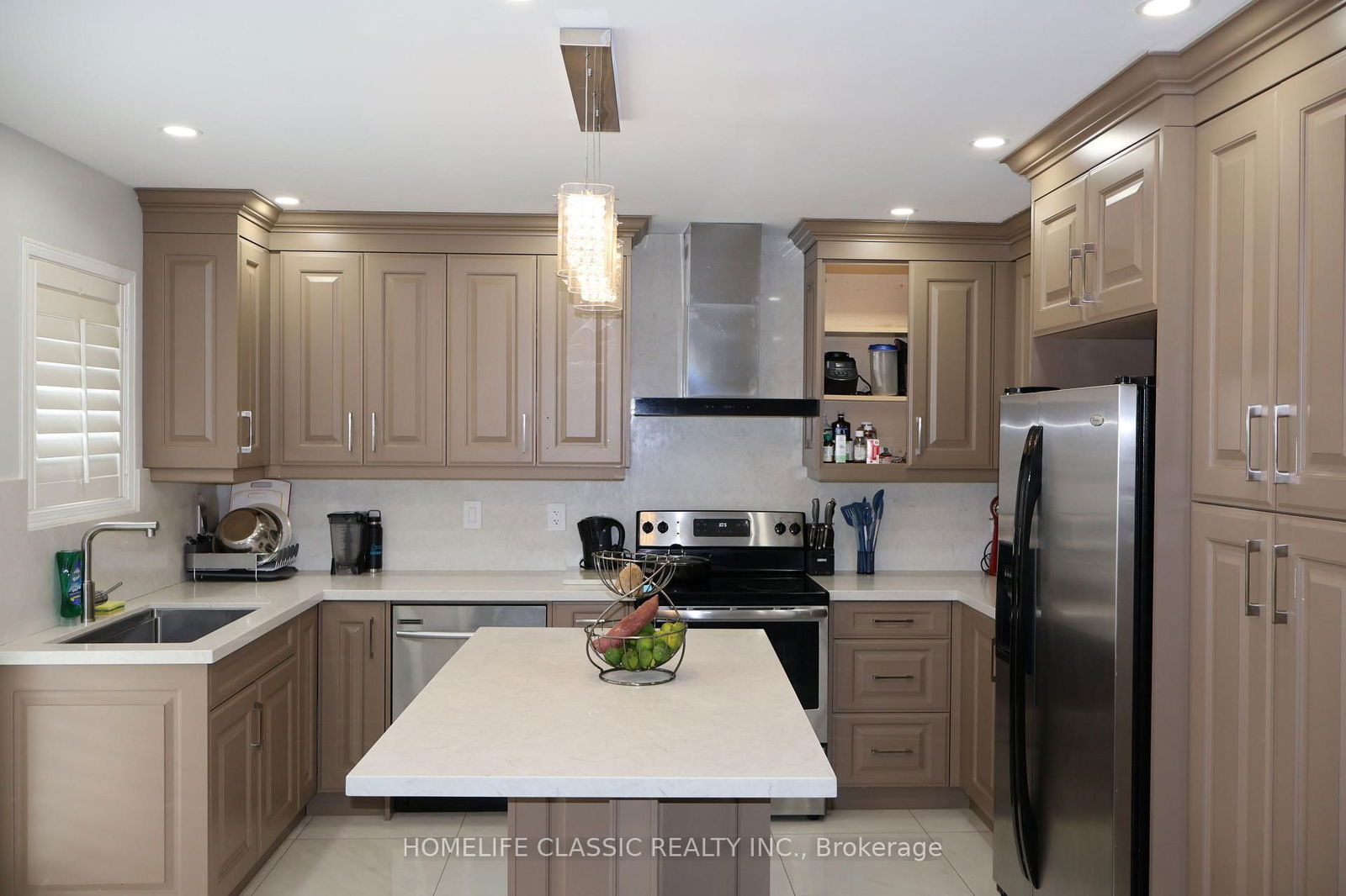 Detached House for sale at 42 Schooner Dr Drive, Brampton, Fletcher's Meadow, L7A 3H3 - MLS: W12099873