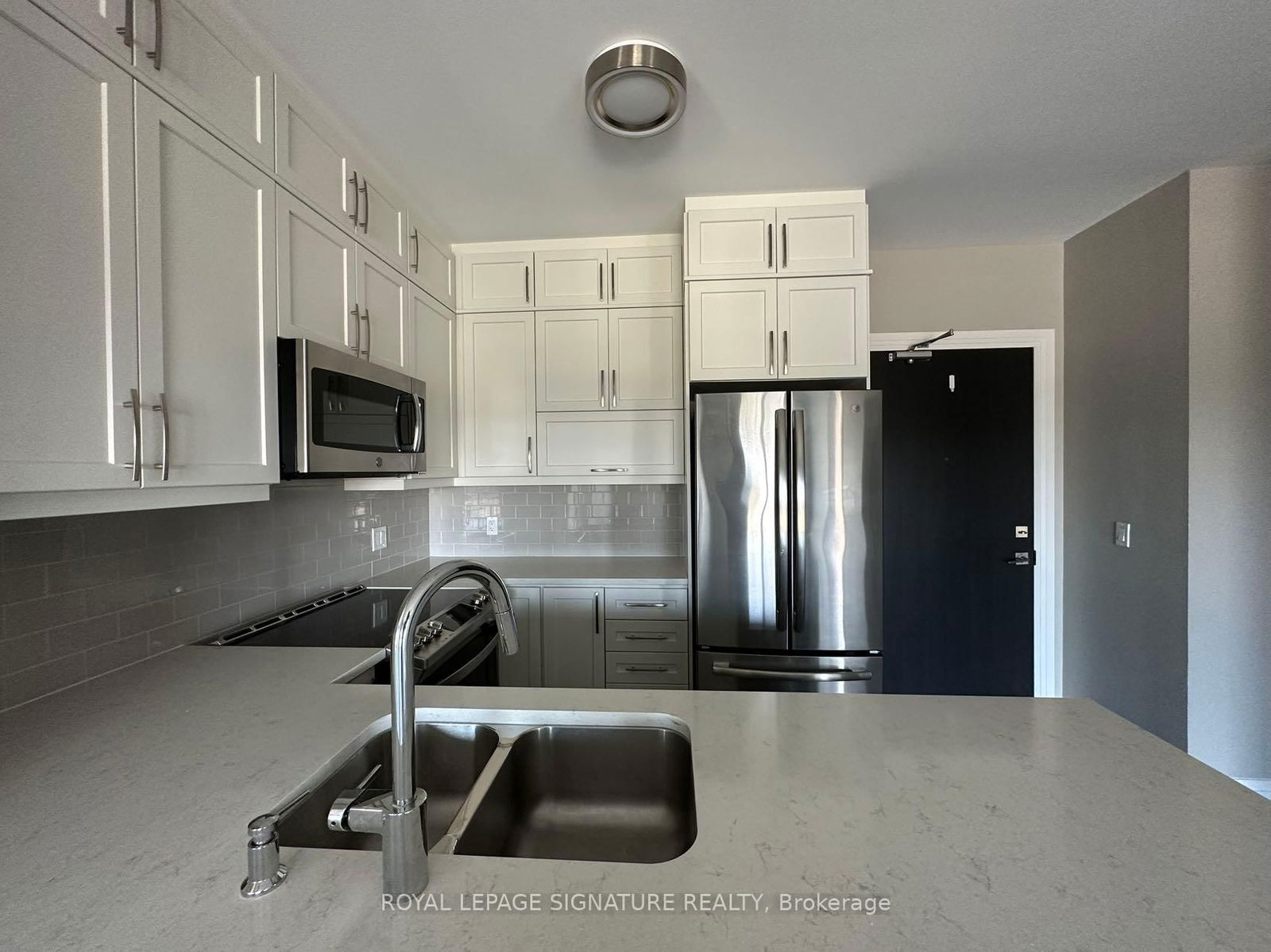 Condo leased at 326-102 Grovewood Common Circle, Oakville, GO Glenorchy, L6H 0X2 - MLS: W12100021