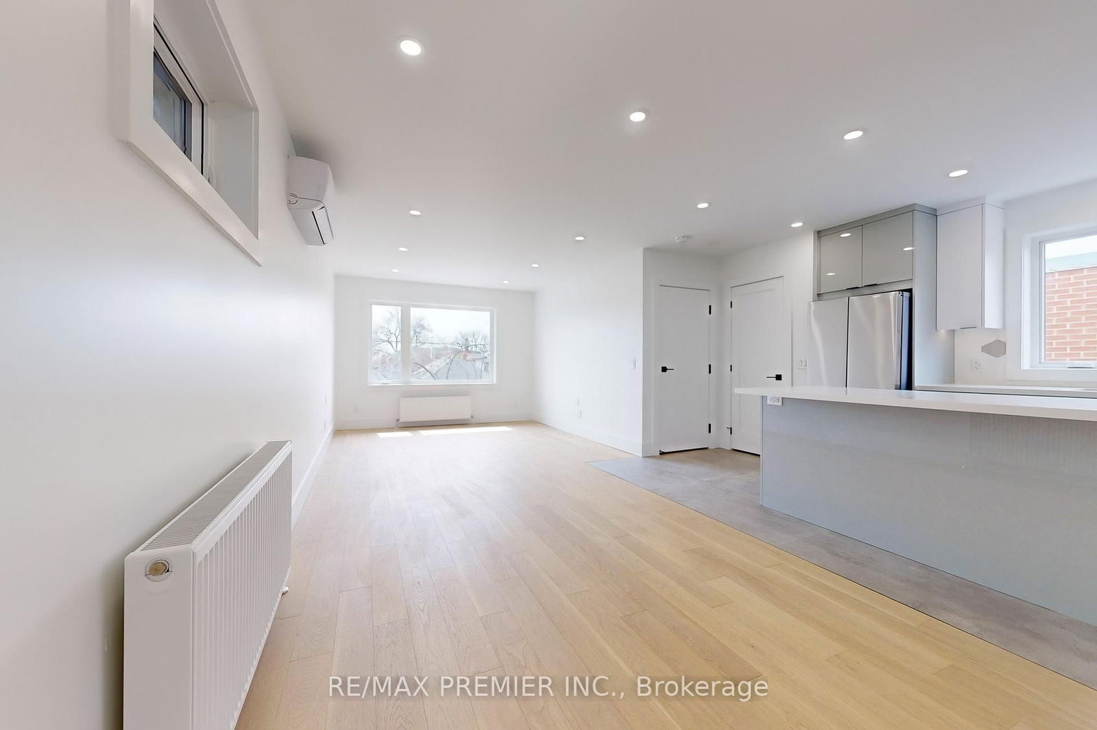 Townhouse for lease at 2 (Upper)-148 Lambton Avenue, Toronto, Rockcliffe-Smythe, M6N 2S9 - MLS: W12100056
