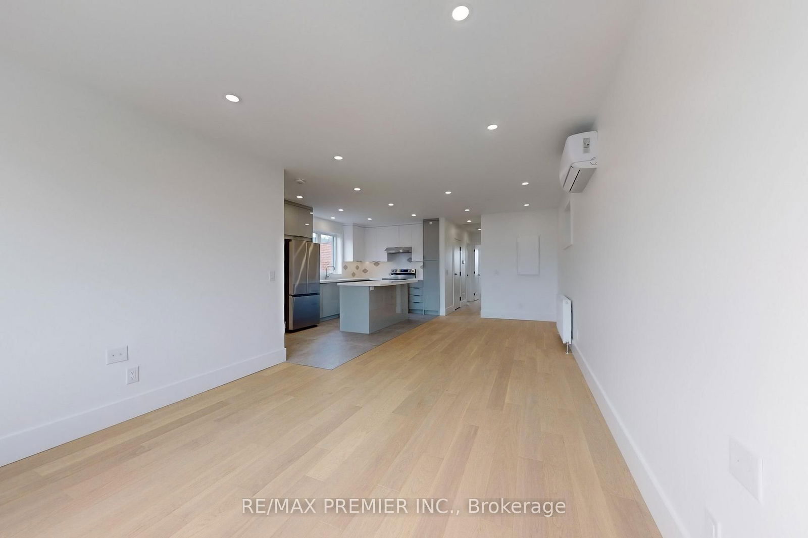 Townhouse for lease at 2 (Upper)-148 Lambton Avenue, Toronto, Rockcliffe-Smythe, M6N 2S9 - MLS: W12100056