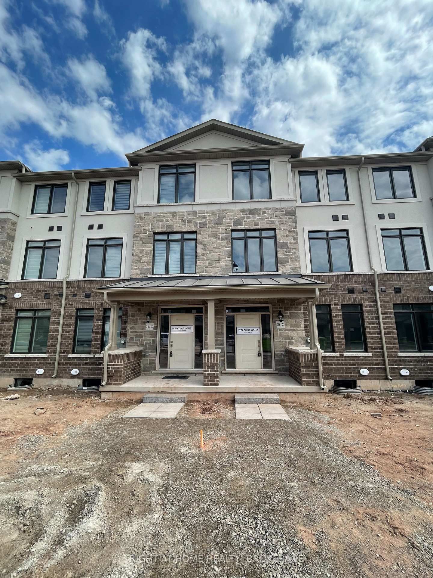 Townhouse for lease at 23-2184 Postmaster Drive, Oakville, WM Westmount, L6M 5T1 - MLS: W12100141