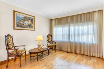 70 Raven Rd, Toronto - Rustic image-0-3