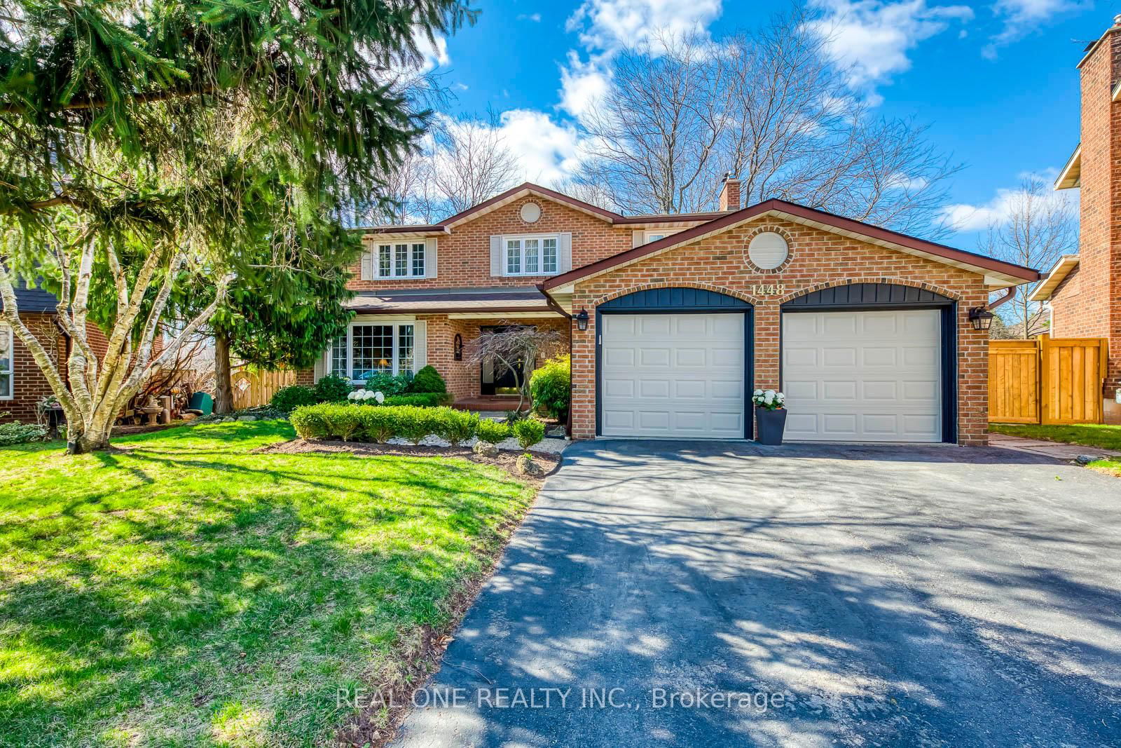Detached House for sale at 1448 Ivy Court, Oakville, FA Falgarwood, L6H 3J6 - MLS: W12100456