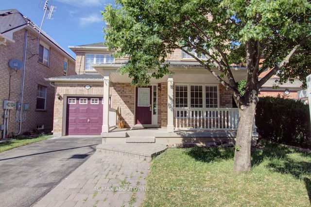 2281 Dunforest Crescent