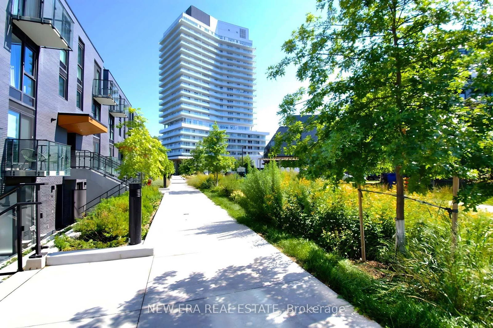 Condo for sale at 1904-20 Brin Drive, Toronto, Edenbridge-Humber Valley, M8X 0B2 - MLS: W12100604