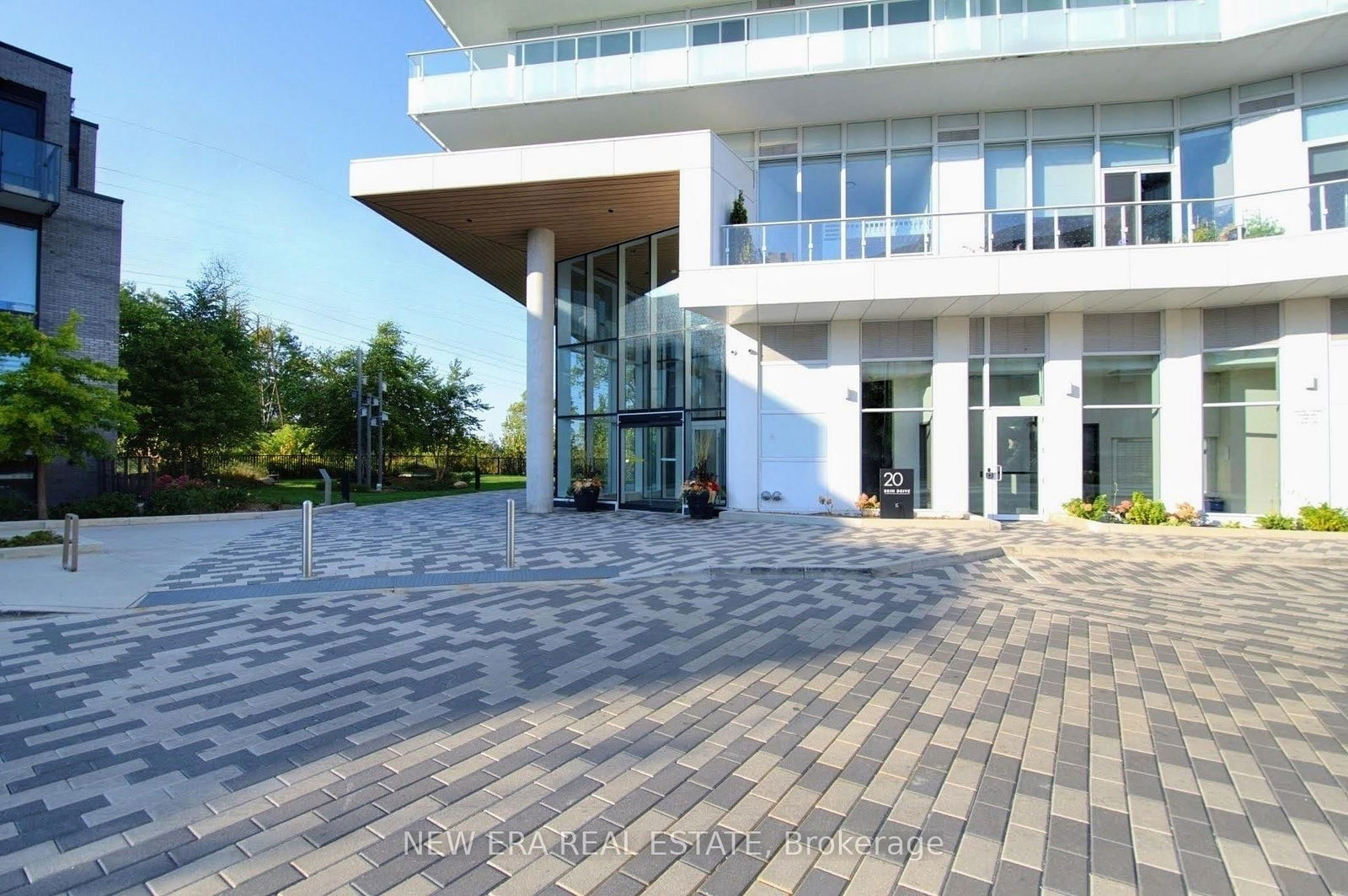 Condo for sale at 1904-20 Brin Drive, Toronto, Edenbridge-Humber Valley, M8X 0B2 - MLS: W12100604
