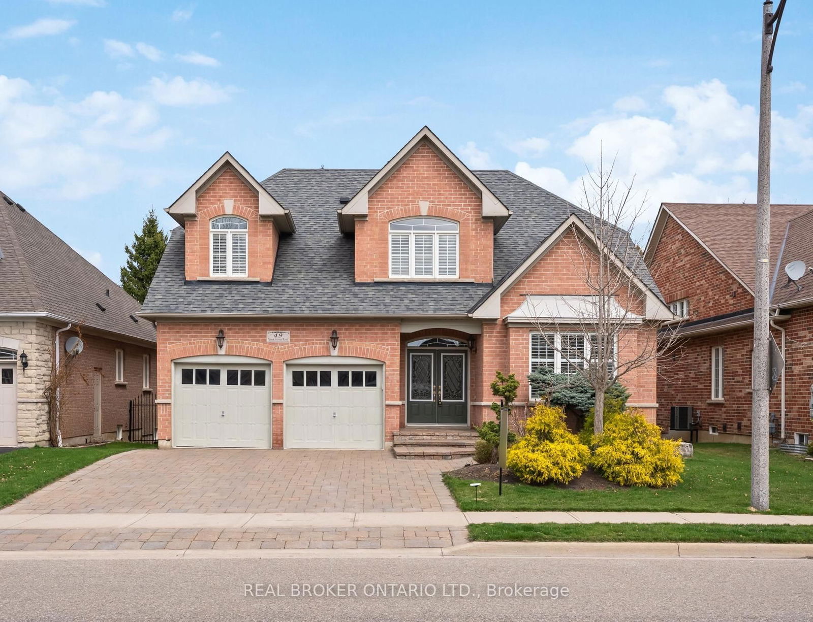 Detached House for sale at 49 Nova Scotia Road, Brampton, Bram West, L6Y 5K5 - MLS: W12101190