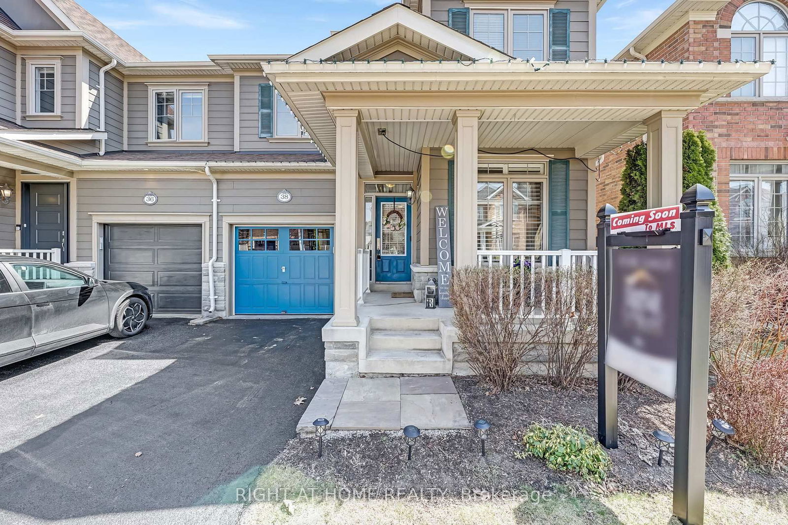 Semi-Detached House sold at 38 Forbes Terrace, Milton, SC Scott, L9T 3X3 - MLS: W12101413