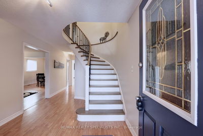 3233 McMaster Rd, Mississauga - Erin Mills image-0-2