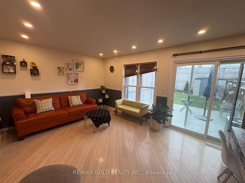 Room2