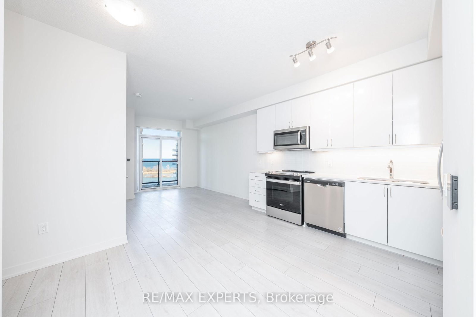 Condo for lease at 1203-38 Annie Craig Drive, Toronto, Mimico, M8V 0G9 - MLS: W12101666