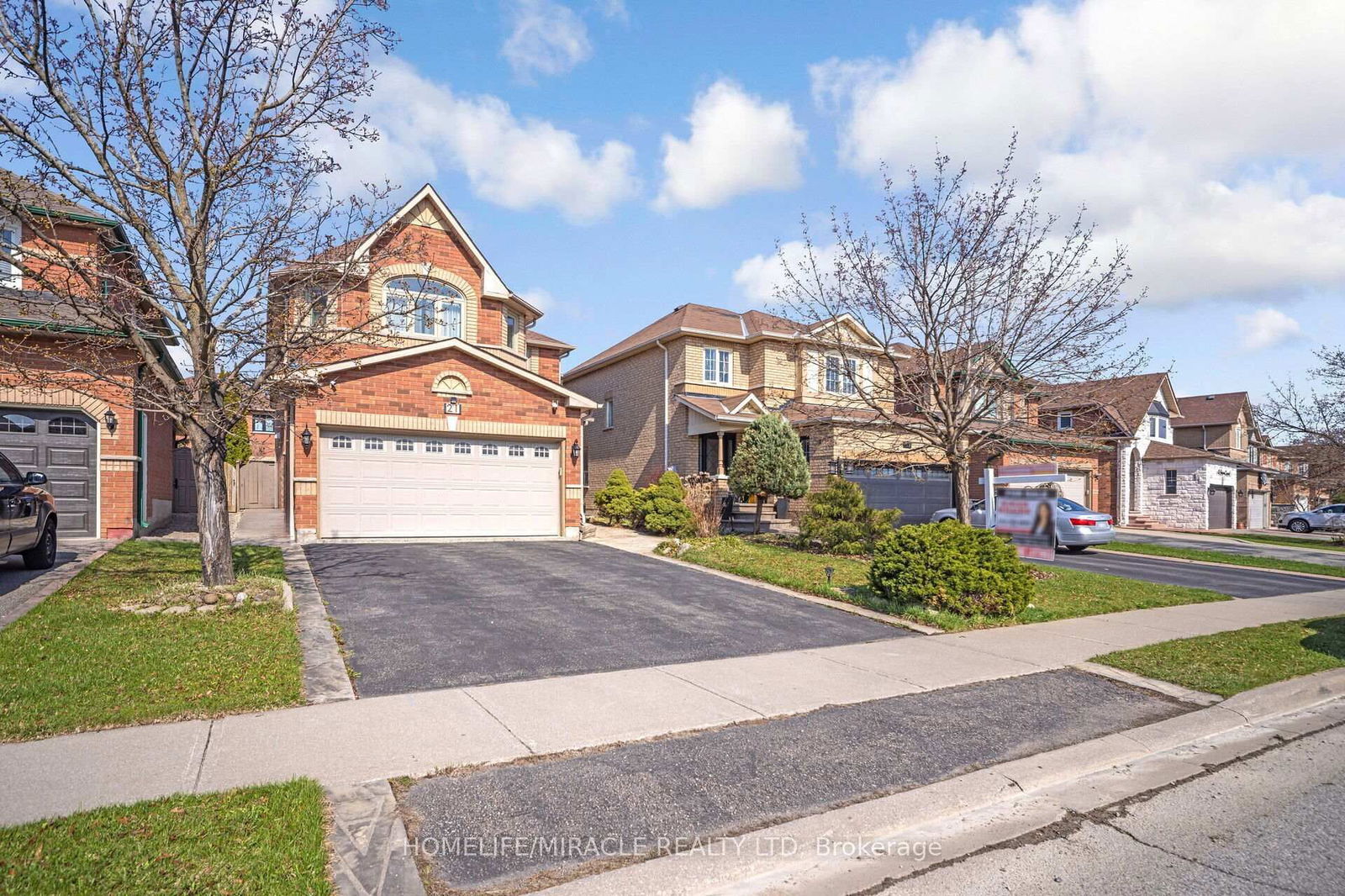 Detached House for sale at 21 National Crescent, Brampton, Snelgrove, L7A 1J2 - MLS: W12101690
