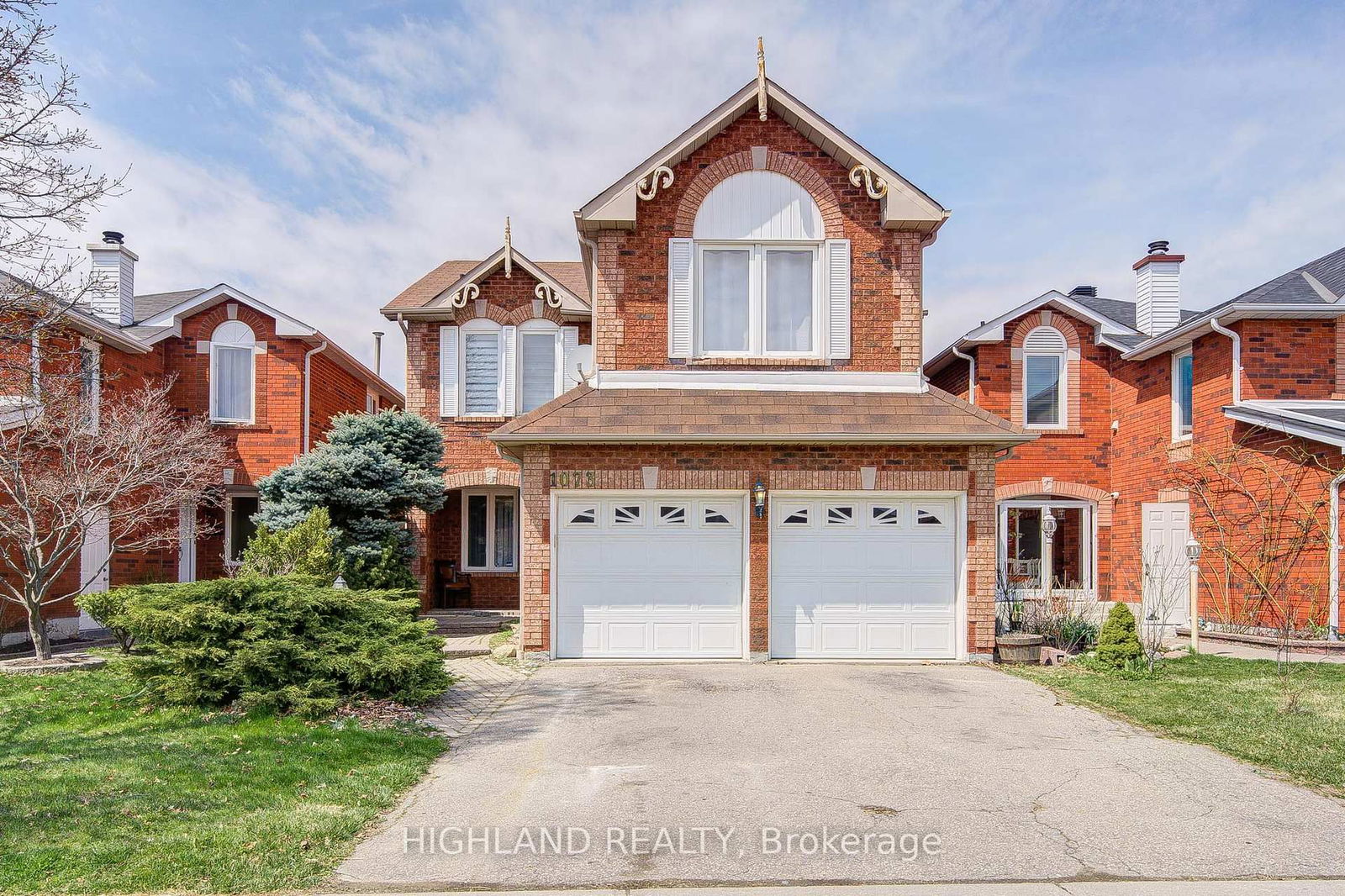 Detached House for lease at 1073 Windsor Hill Boulevard, Mississauga, East Credit, L5V 1P4 - MLS: W12101826