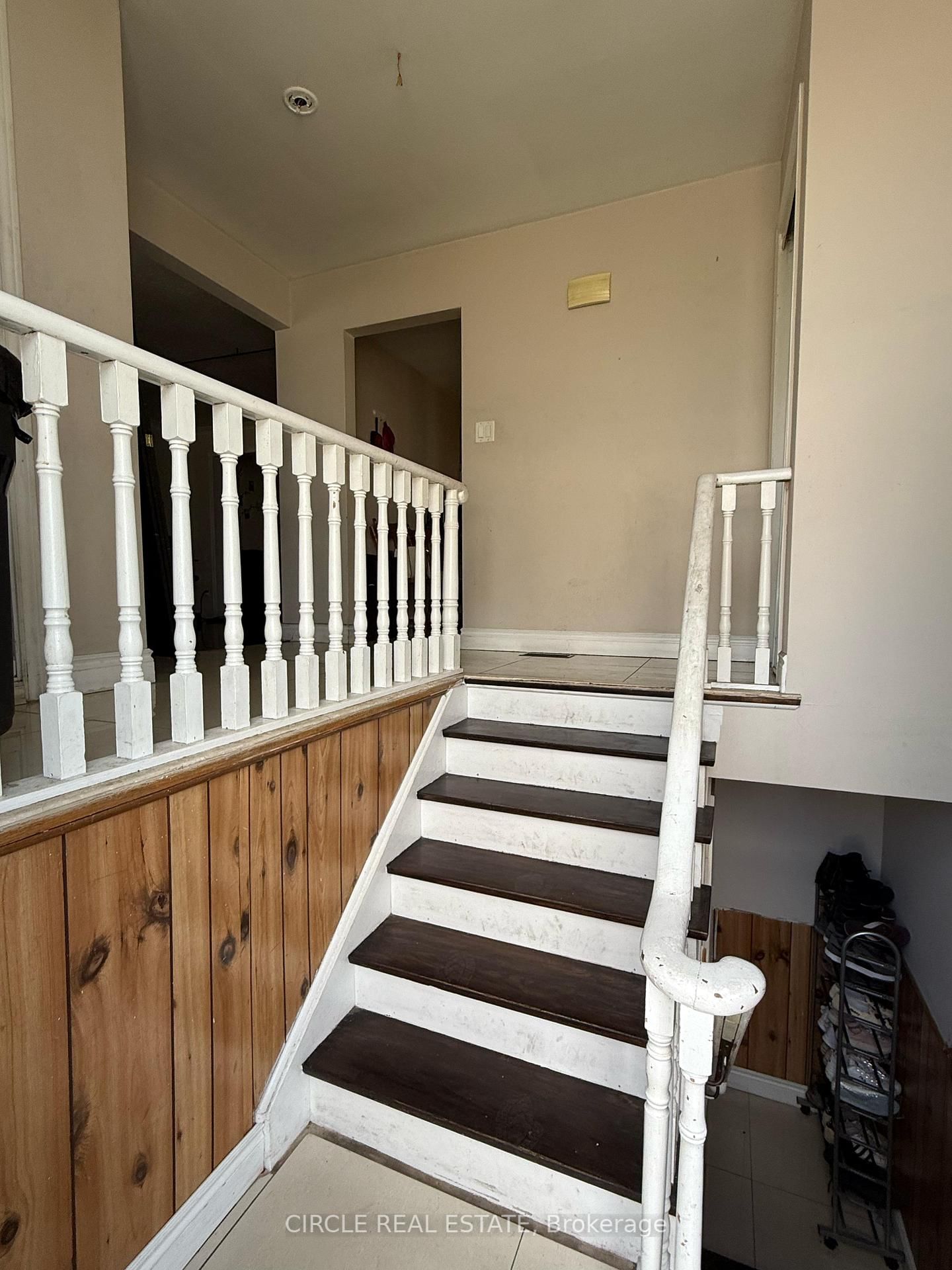 Semi-Detached House leased at 302 Royal Salisbury Way, Brampton, Madoc, L6V 3G5 - MLS: W12101870