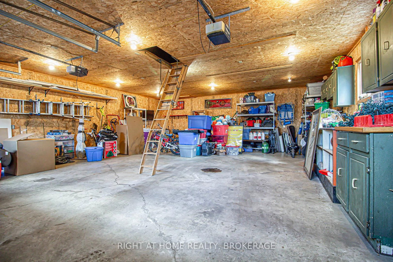 Listing Image 36
