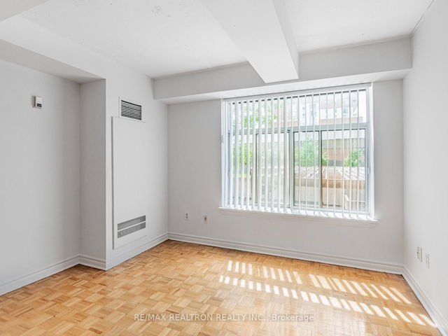 207 - 1407 Dupont Street