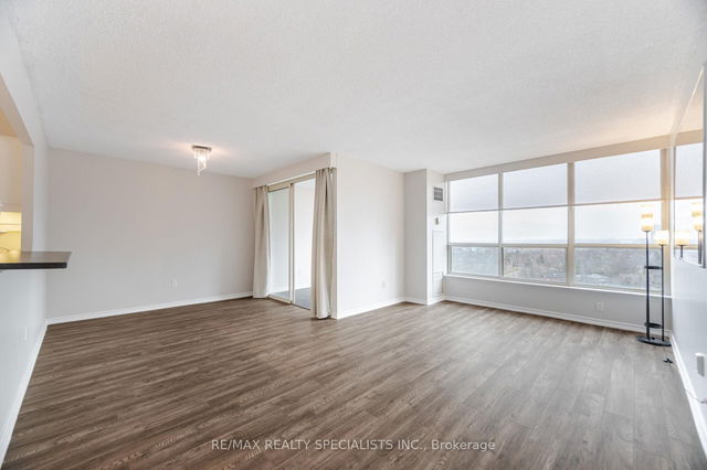 1613 - 55 Elm Drive