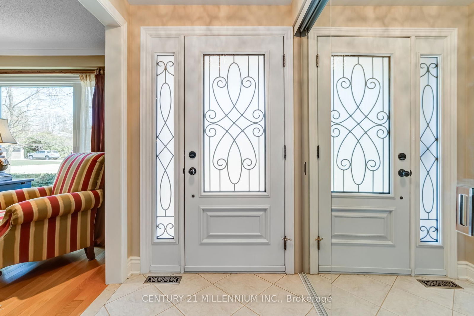 Detached House for sale at 57 Ridgehill Drive, Brampton, Brampton South, L6Y 2C3 - MLS: W12102684