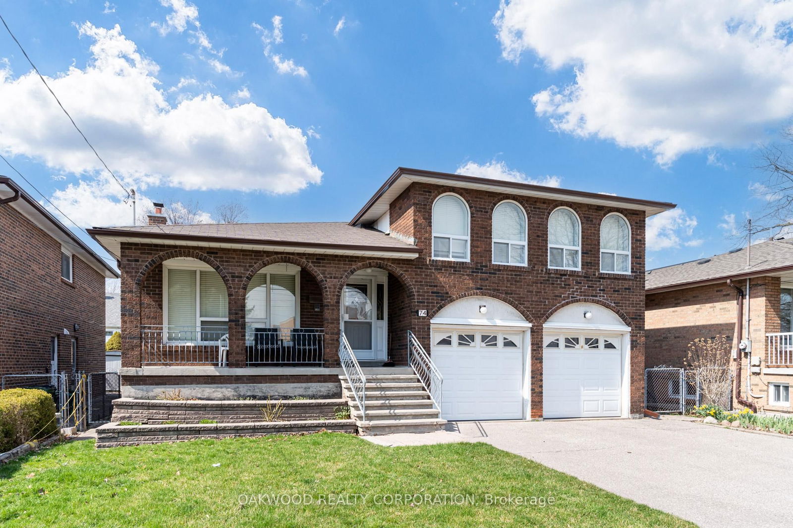 Detached House for sale at 74 WHITFIELD Avenue, Toronto, Humber Summit, M9L 1G5 - MLS: W12102748