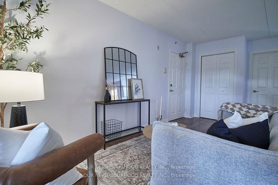 Condo for sale at 208-1431 Walker's Line, Burlington, Tansley, L7M 4N9 - MLS: W12102813