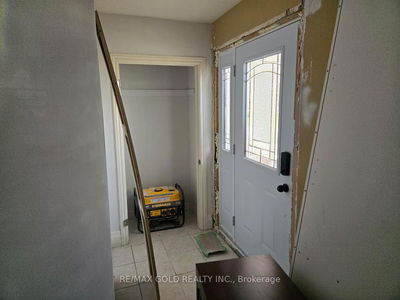 111 Verobeach Blvd, Toronto - Humbermede image-0-1