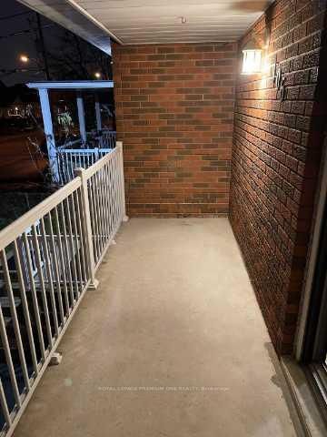 Upper Floor - 106 Trowell Avenue