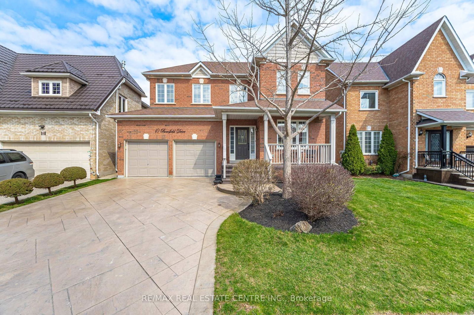 Detached House for sale at 10 Bowsfield Drive, Brampton, Vales of Castlemore, L6P 1C8 - MLS: W12102926