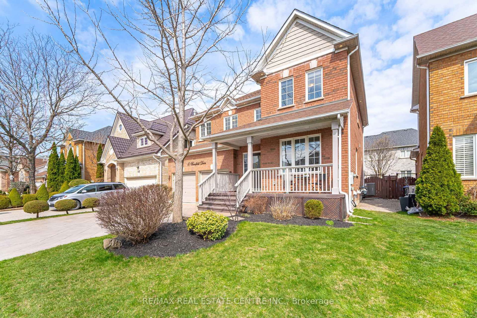 Detached House for sale at 10 Bowsfield Drive, Brampton, Vales of Castlemore, L6P 1C8 - MLS: W12102926