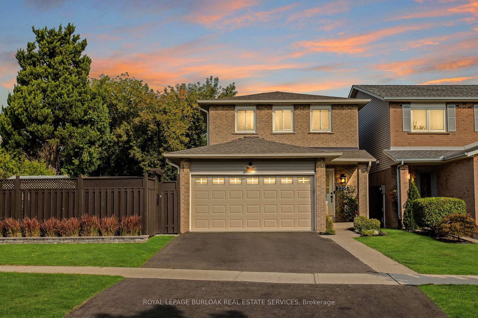 Detached House sold at 2205 Manchester Drive, Burlington, Brant Hills, L7P 4K6 - MLS: W12102976