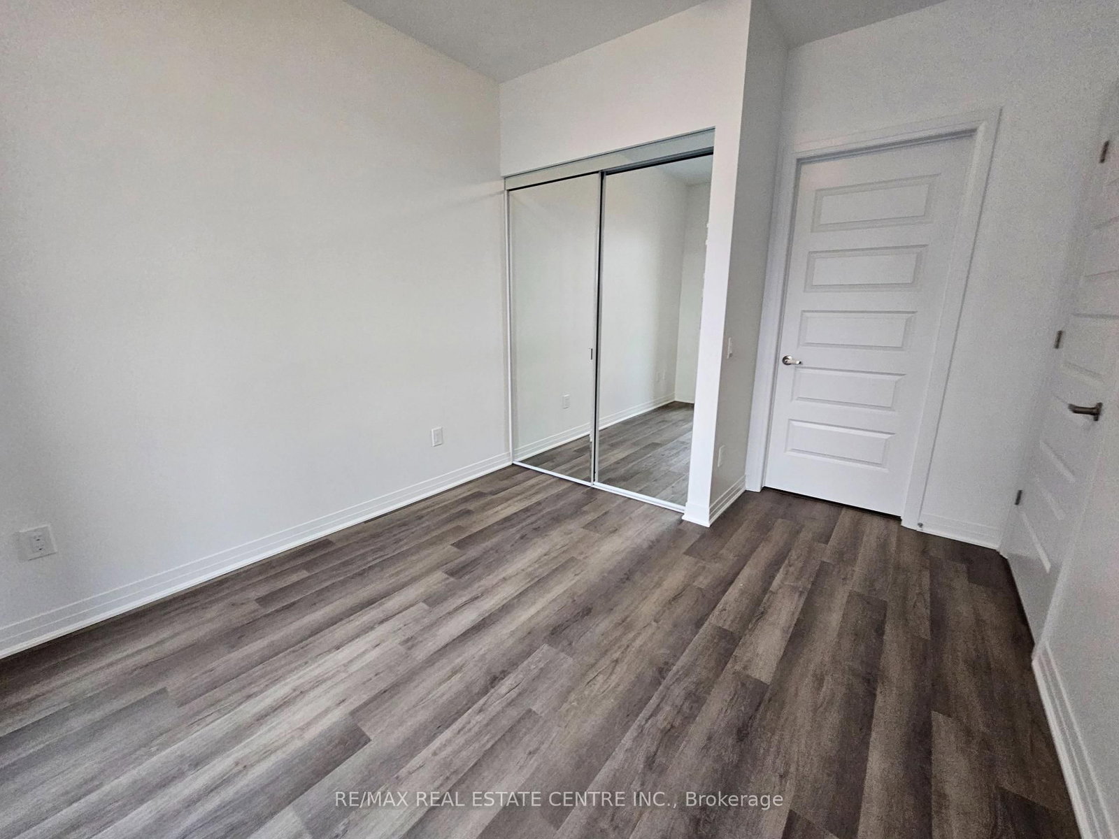 460 Gordon Krantz Milton,ON L9E 1Z2 — Photo 9