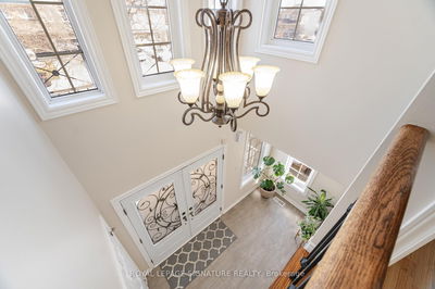 81 Farthingale Cres, Brampton - Fletcher's Meadow image-0-3