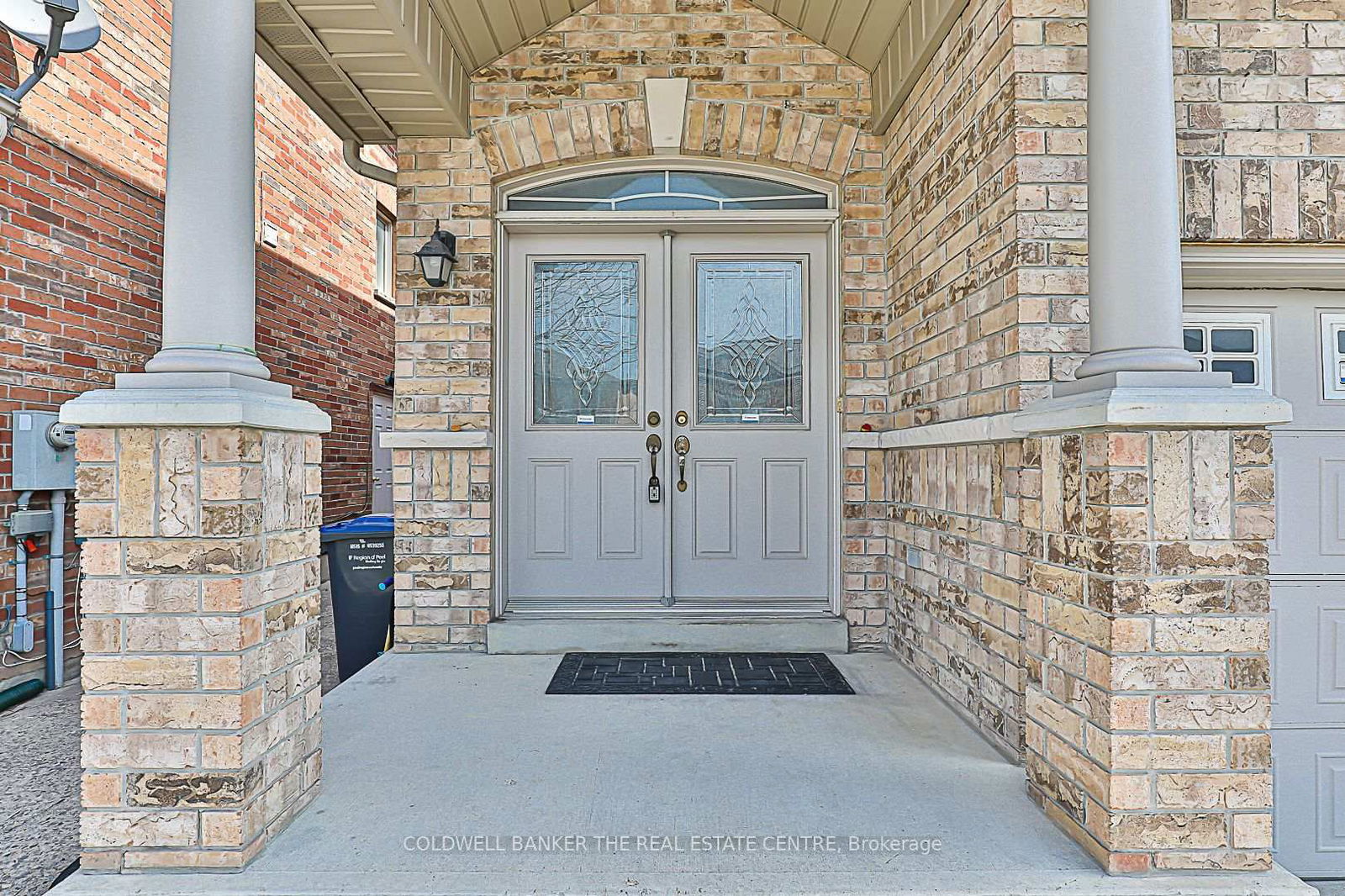 Semi-Detached House for sale at 43 Crystalview Crescent, Brampton, Bram East, L6P 2R7 - MLS: W12103209