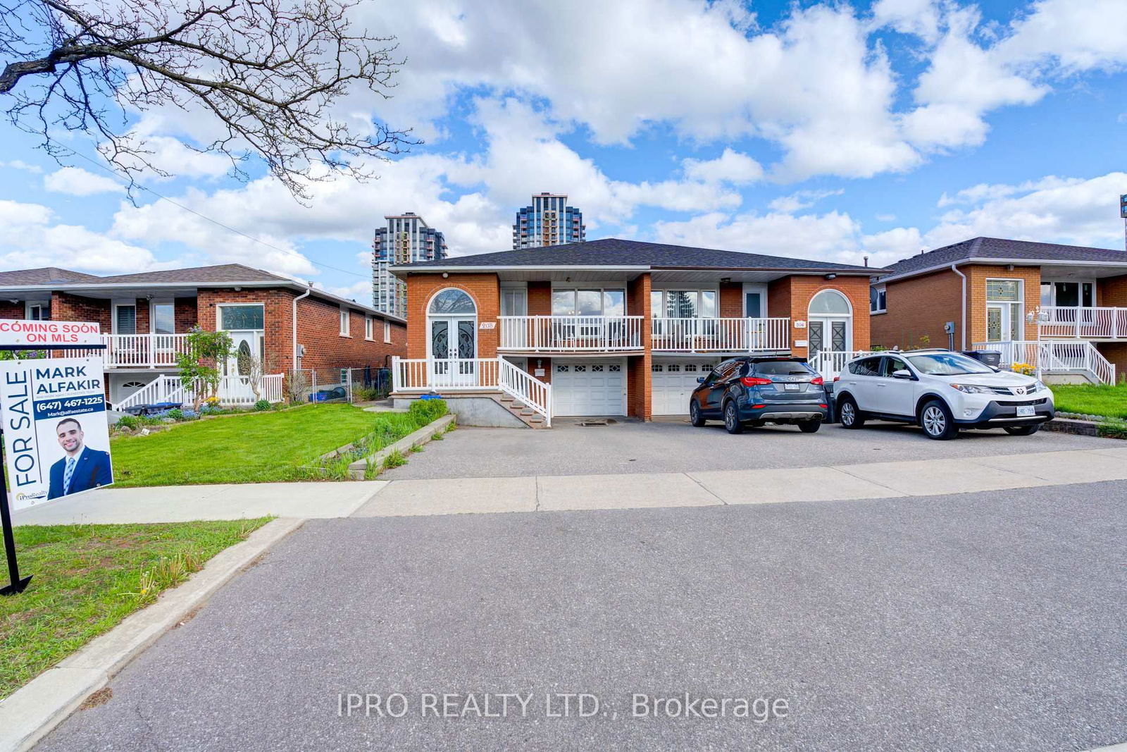 Semi-Detached House for sale at 208 Meadows Boulevard, Mississauga, Rathwood, L4Z 1J9 - MLS: W12103277