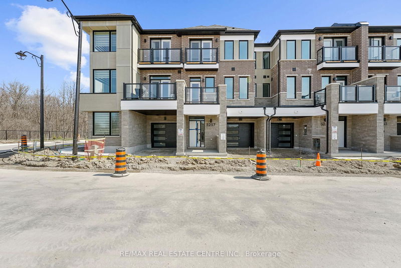 home for lease on 5257 Bench Row