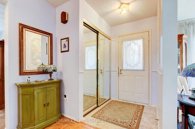 10 Nuffield St, Brampton - Westgate image-0-2