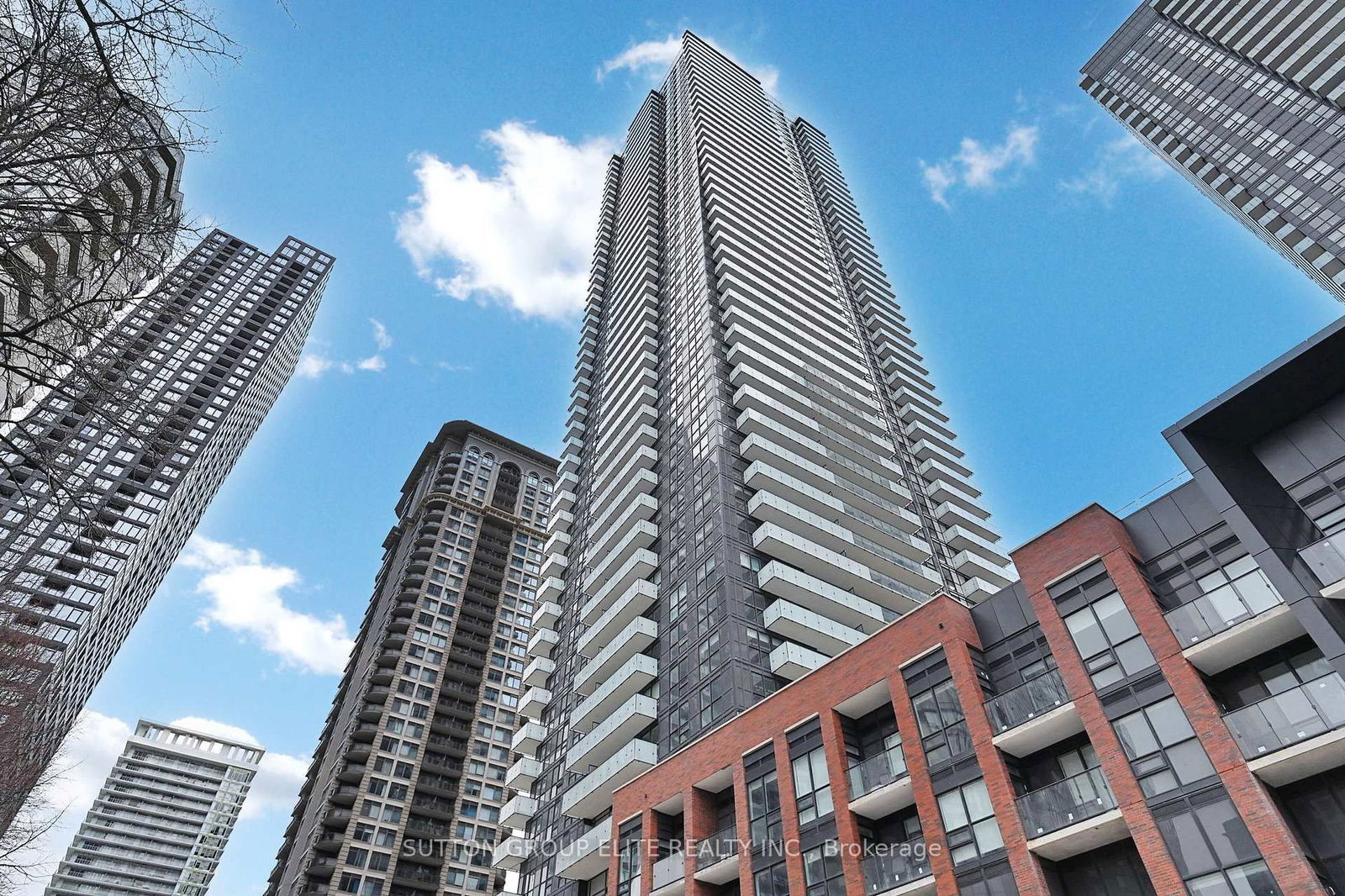 Condo leased at 3001-430 Square One Drive, Mississauga, City Centre, L5B 0L6 - MLS: W12103433
