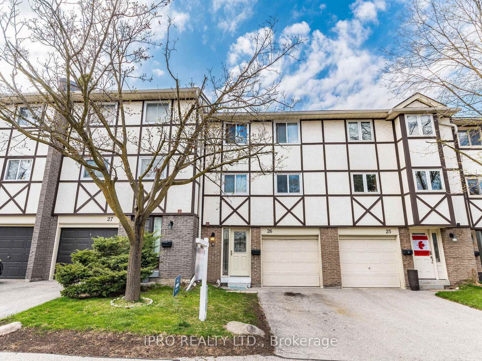 Townhouse for sale at 26-1485 Gulleden Drive, Mississauga, Applewood, L4X 2T2 - MLS: W12103461