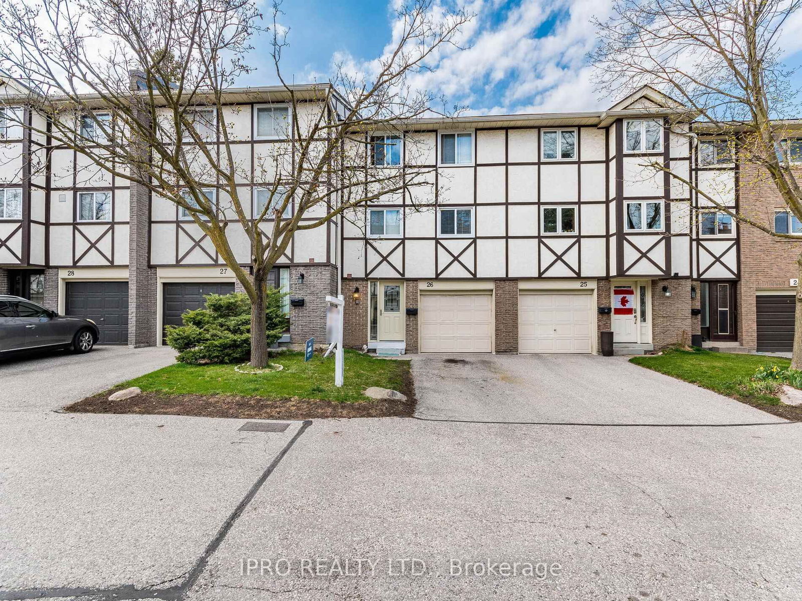 Townhouse for sale at 26-1485 Gulleden Drive, Mississauga, Applewood, L4X 2T2 - MLS: W12103461