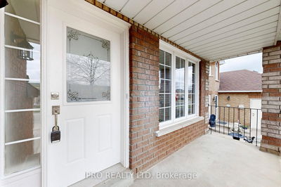243 Mountainberry Rd, Brampton - Sandringham-Wellington image-0-4
