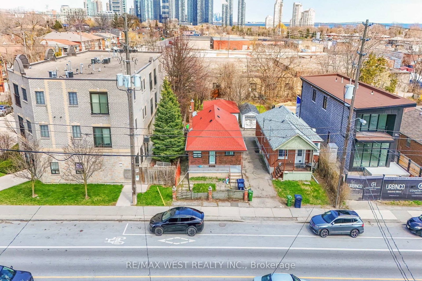 Detached House for sale at 371 Royal York Road, Toronto, Mimico, M8Y 2R1 - MLS: W12103793